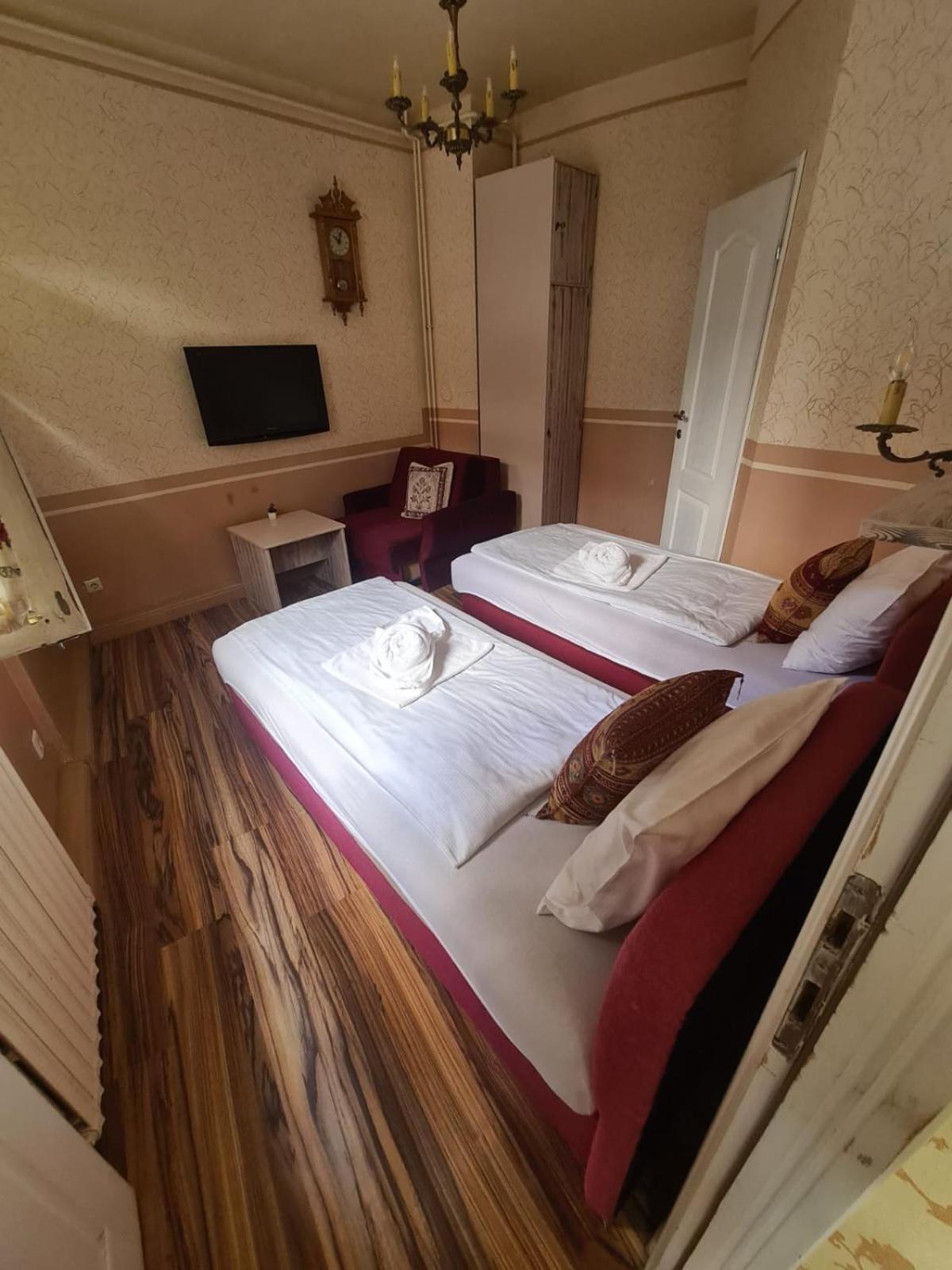 Guesthouse Nia Deluxe Сараево Экстерьер фото