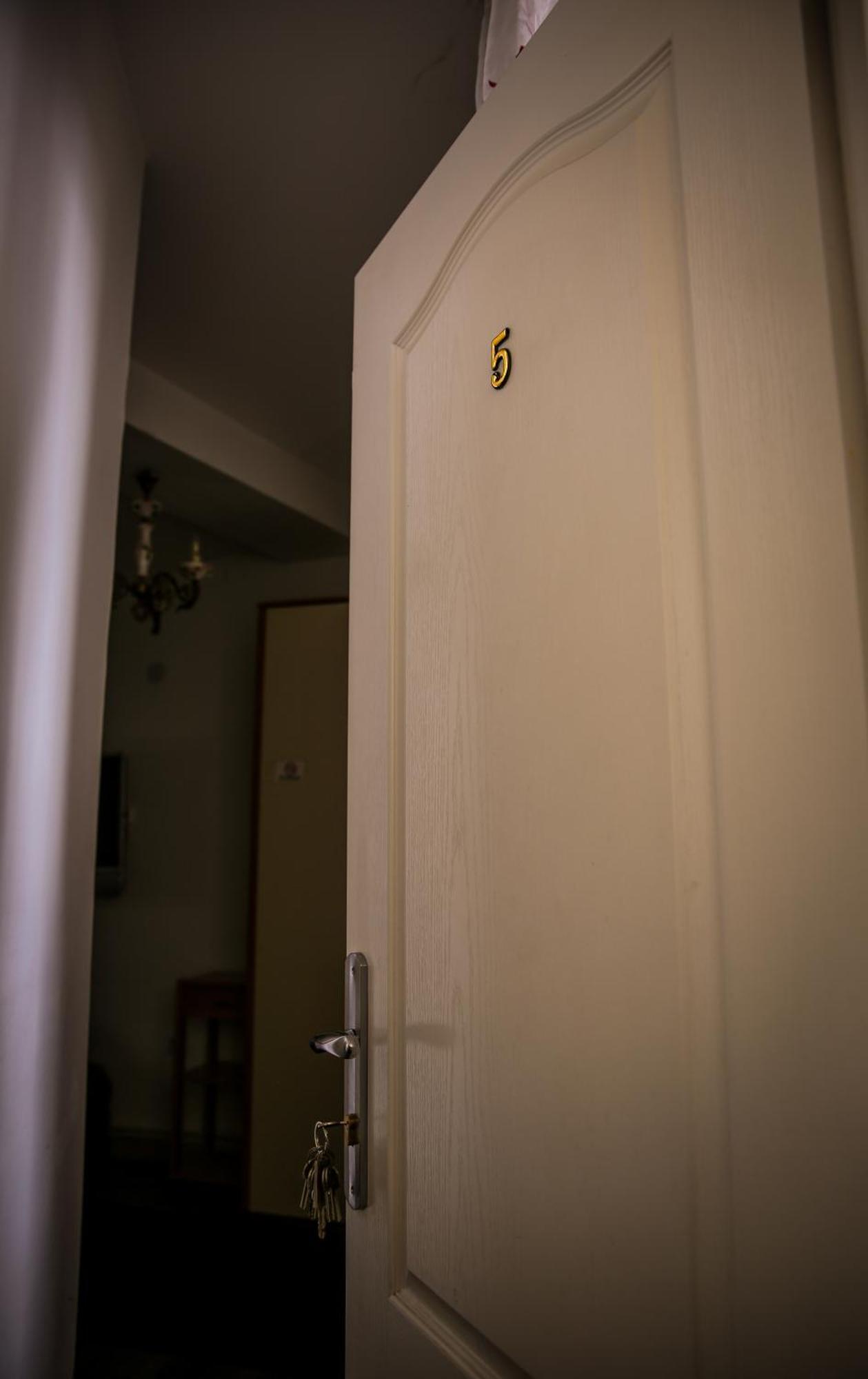 Guesthouse Nia Deluxe Сараево Экстерьер фото
