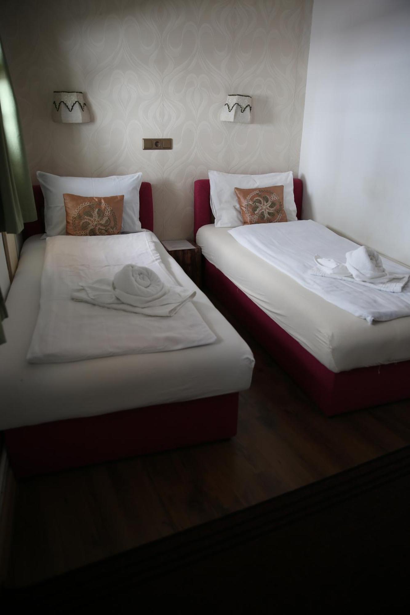Guesthouse Nia Deluxe Сараево Экстерьер фото