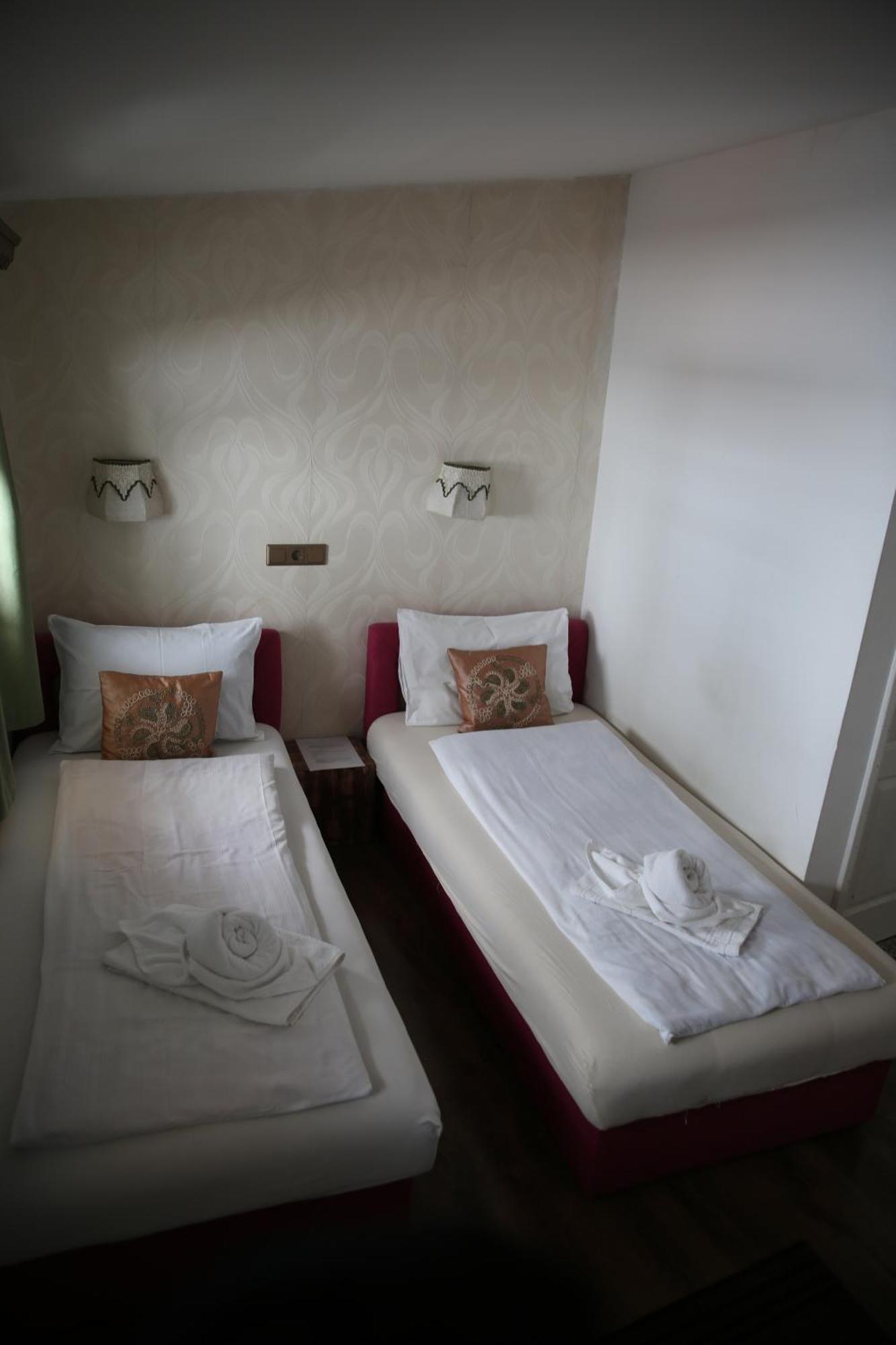Guesthouse Nia Deluxe Сараево Экстерьер фото