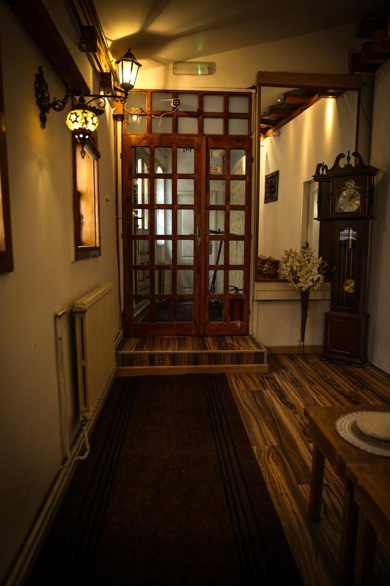 Guesthouse Nia Deluxe Сараево Экстерьер фото